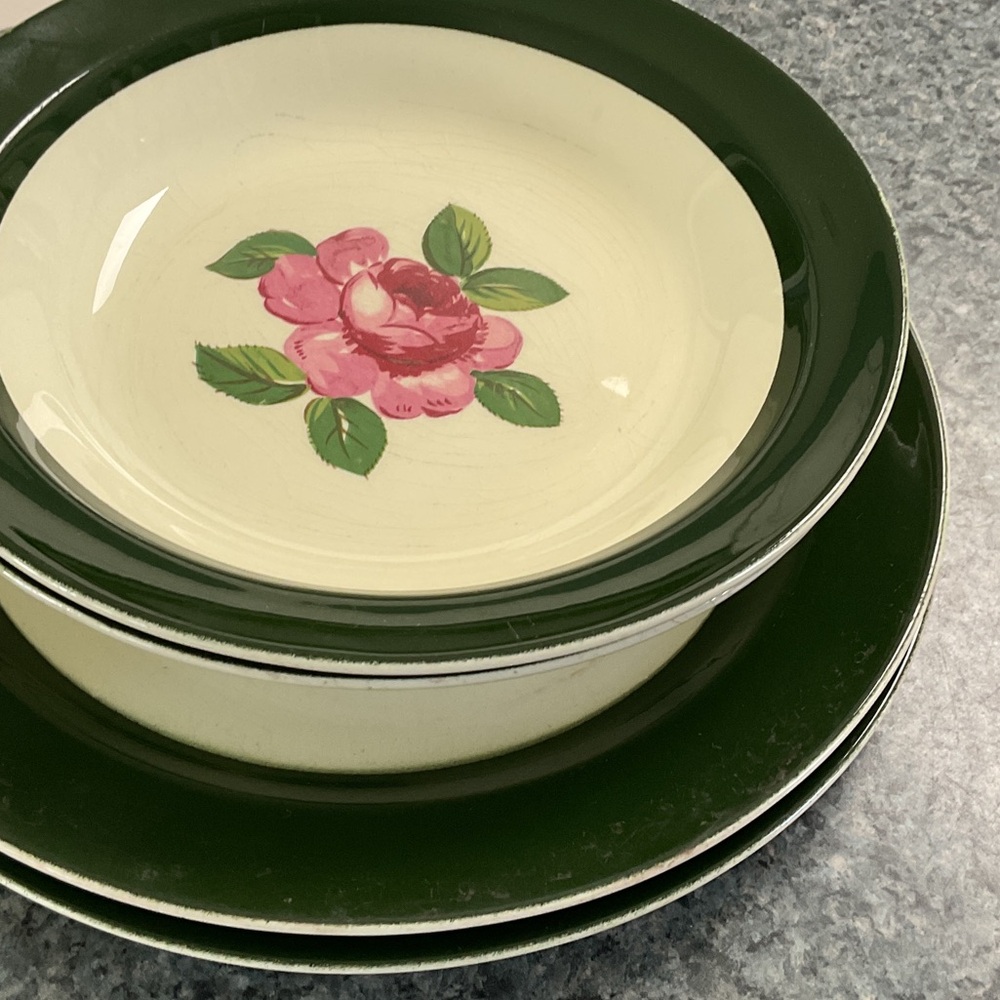 Homestead Green vintage 1950’s set of 2 plates and 2 sauce/desert plates